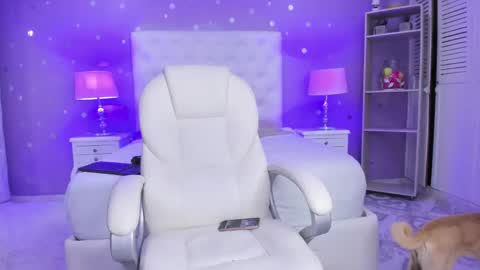 Sussan Cherry  online show from February 10, 2025, 6:20 am