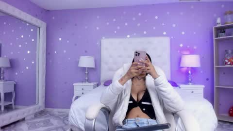 Sussan Cherry  online show from February 18, 2025, 3:53 am