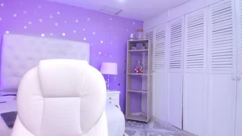 Sussan Cherry  online show from March 8, 2025, 2:30 pm