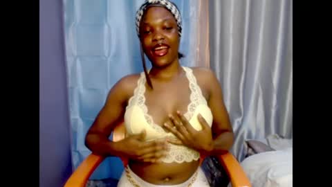 Sophie online show from June 8, 2026, 6:36 am