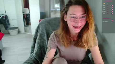 Leonie online show from March 15, 2026, 7:25 am