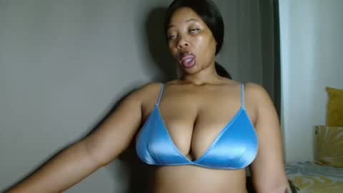 Snapshot of cherrybabexx chatting on March 23, 2026, 8:18 am Cherrybabe online show from March 23, 2026, 8:18 am