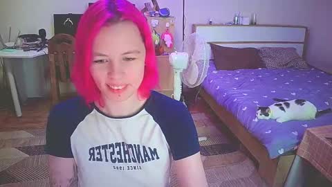cherrybaby_0 online show from November 10, 2025, 9:52 am