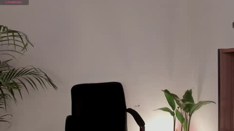 Cherry Lady online show from December 15, 2025, 8:35 pm