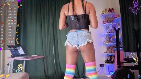 Snapshot of cherrycreme chatting on February 9, 2026, 12:58 am Cherry online show from February 9, 2026, 12:58 am