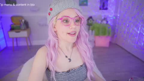 Snapshot of cherrycrush chatting on February 20, 2026, 12:40 am Cherry Crush online show from February 20, 2026, 12:40 am