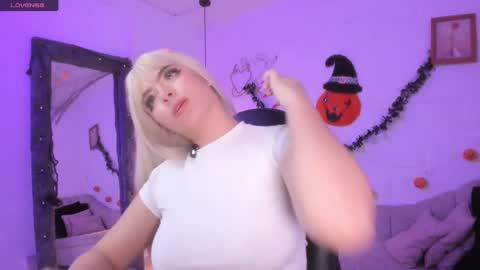 Morfy online show from October 19, 2025, 10:38 am