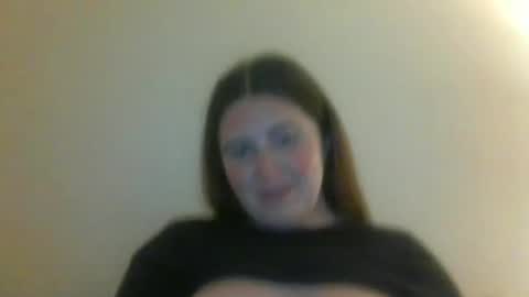 CherryJune online show from December 17, 2025, 11:44 pm