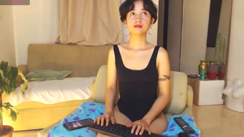 Snapshot of cherryl_b chatting on December 15, 2024, 4:40 am Cereza online show from December 15, 2024, 4:40 am