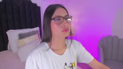 Cherry online show from December 16, 2025, 12:21 pm