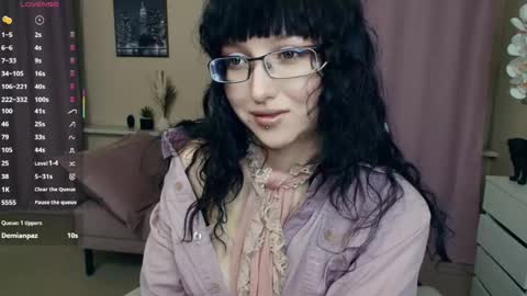 Isabel online show from May 8, 2026, 7:19 pm