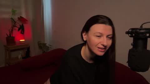 CherryLipsBaby online show from December 1, 2025, 9:36 am