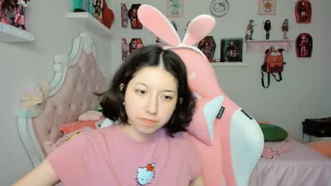 cherrycute666 online show from September 20, 2025, 11:17 pm