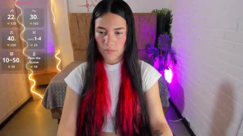 Chiara  online show from September 13, 2025, 7:35 pm