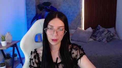 Chiara online show from March 4, 2025, 11:11 pm