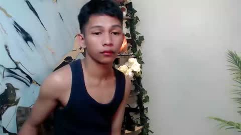 Snapshot of chick_renz chatting on September 26, 2025, 4:00 pm chick_renz online show from September 26, 2025, 4:00 pm