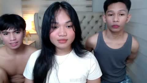 chick_renz online show from June 27, 2026, 5:45 am