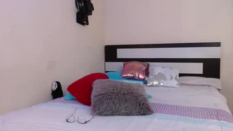  Valentina  online show from February 8, 2025, 9:57 pm