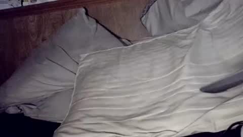 Snapshot of chilling124 chatting on September 21, 2025, 2:35 am Chilling online show from September 21, 2025, 2:35 am