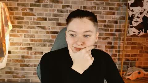 Bella online show from December 3, 2025, 9:07 am