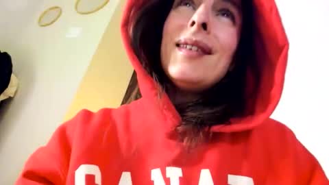 yoursensualparadise online show from November 21, 2025, 9:24 pm