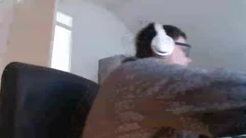 chillzonecam online show from October 17, 2025, 11:46 am