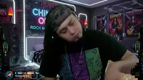 Enrique online show from November 19, 2025, 8:36 am