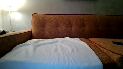 chippy70 online show from December 1, 2025, 8:30 am