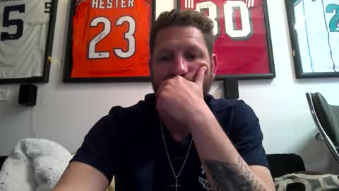 chitownstud84 online show from May 23, 2026, 6:07 am