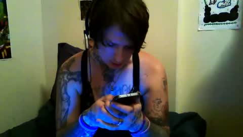 chl0efromthestars online show from October 23, 2025, 3:17 am