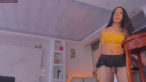 chloe_cooperr online show from March 22, 2026, 12:41 pm