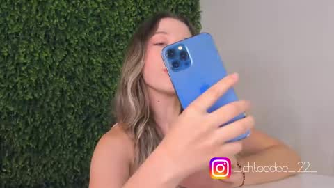 Snapshot of chloe_dee_ chatting on September 11, 2025, 10:04 am Chloe online show from September 11, 2025, 10:04 am