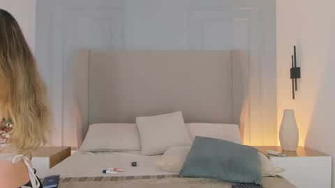 Snapshot of chloe_dee_ chatting on May 5, 2026, 12:35 pm Chloe online show from May 5, 2026, 12:35 pm