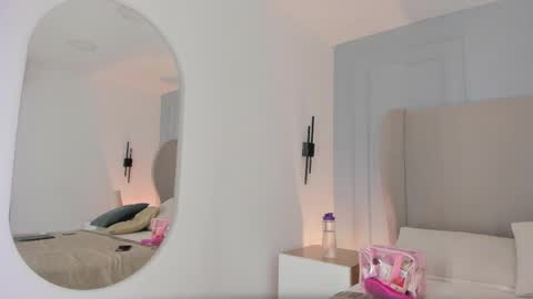 Snapshot of chloe_dee_ chatting on May 14, 2026, 12:34 pm Chloe online show from May 14, 2026, 12:34 pm