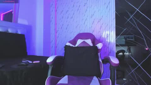 chloe_jacksonn online show from October 22, 2025, 11:59 pm