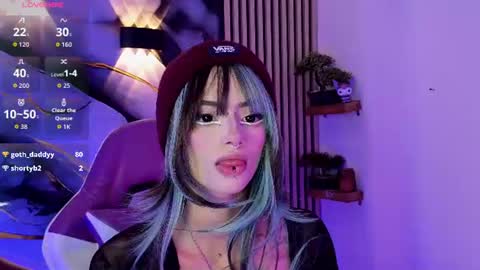 chloe_jacksonn online show from July 17, 2026, 11:53 pm