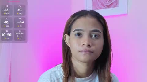 chloe online show from October 12, 2025, 1:43 pm