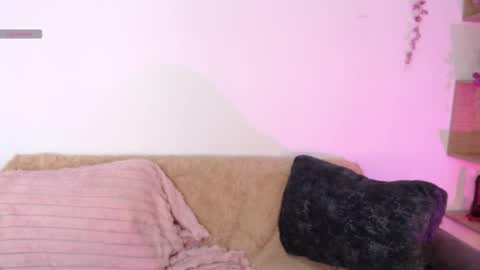 chloe_peach_ online show from May 29, 2026, 12:03 pm