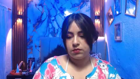 chloe_smith5 online show from February 24, 2026, 2:37 pm