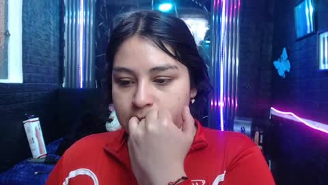 Snapshot of chloe_smith5 chatting on June 16, 2026, 1:14 pm chloe_smith5 online show from June 16, 2026, 1:14 pm