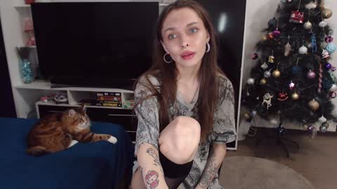 Chloe online show from December 24, 2024, 8:38 pm