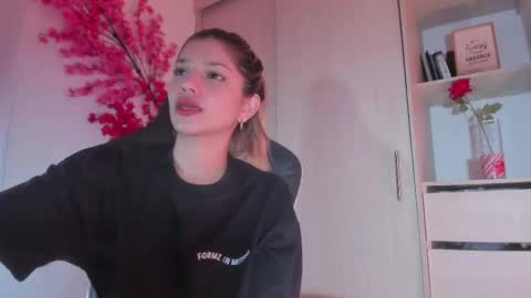 Chloe Miller  online show from May 13, 2026, 3:37 am