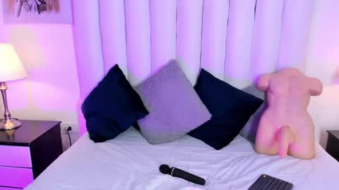 chloe_wilson7 online show from May 10, 2026, 11:26 am