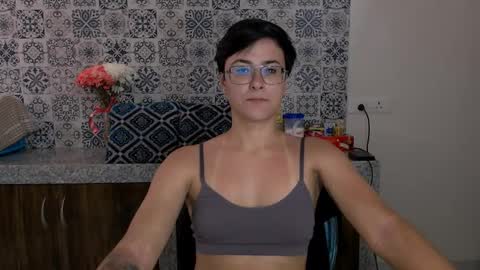 Eva and Sandra online show from February 18, 2025, 8:38 am