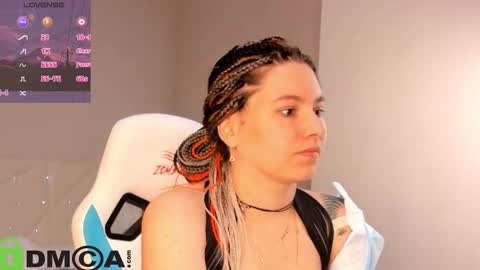 Snapshot of chloebloss0m chatting on January 19, 2026, 11:14 am Boni online show from January 19, 2026, 11:14 am