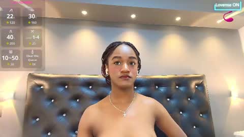 Snapshot of chloebrunnie chatting on June 30, 2026, 12:17 pm CHLOE online show from June 30, 2026, 12:17 pm