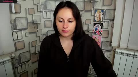 Chloe online show from September 26, 2025, 2:54 pm