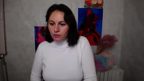 Chloe online show from October 11, 2025, 10:36 am