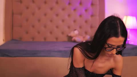 Snapshot of chloeobrilx chatting on February 10, 2026, 4:05 am Chlo online show from February 10, 2026, 4:05 am