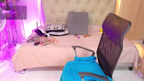 Chloe rosse online show from March 6, 2026, 2:08 am